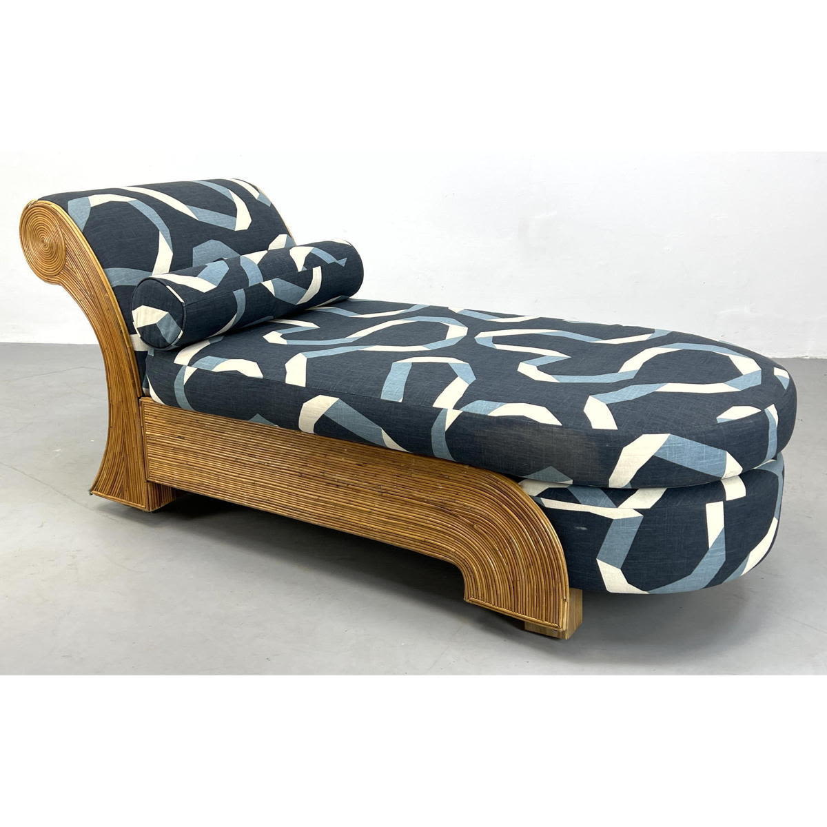 Pencil Reed Fainting Couch Chaise