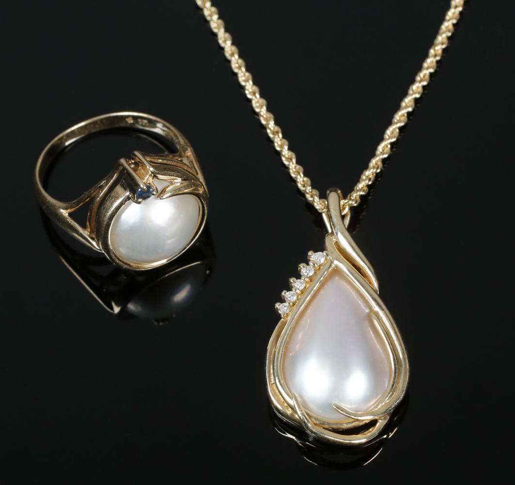 PENDANT AND RING SET (2) Piece