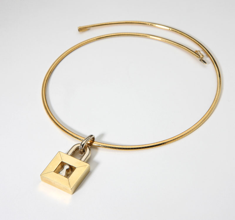 Pendant signed ''PESAVENTO'' 18K