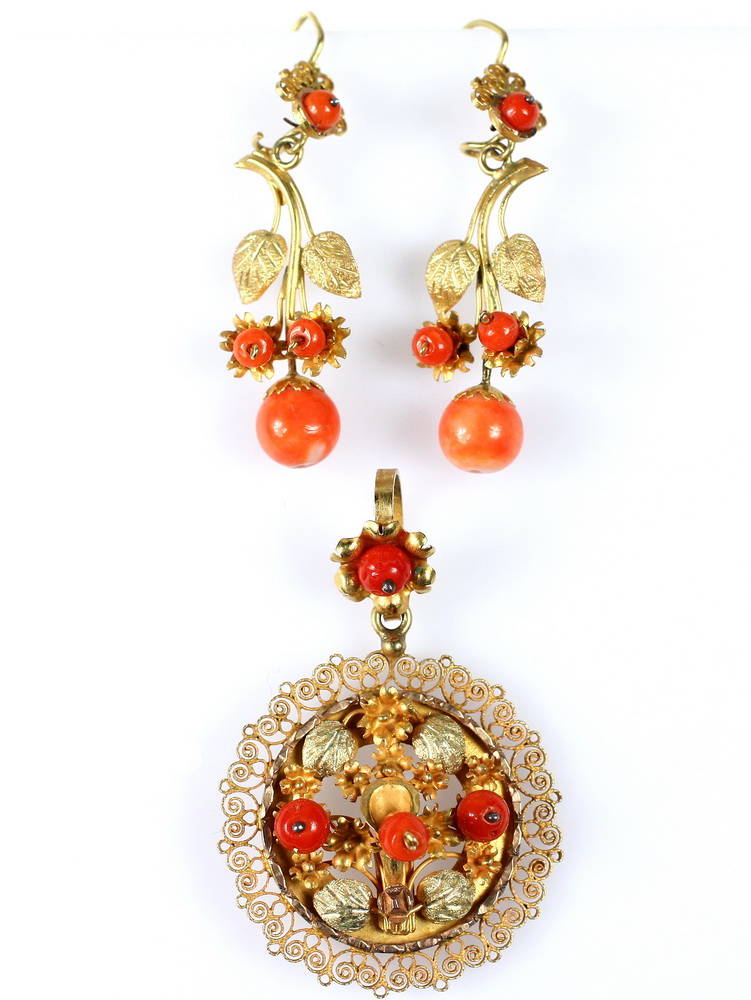 PENDANT - Vintage handmade 18K
