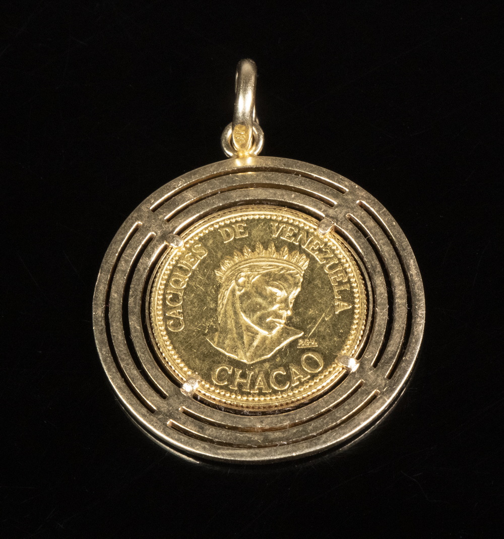PENDANT WITH VENEZUELAN GOLD COIN