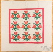 PENNSYLVANIA APPLIQUé TULIP QU