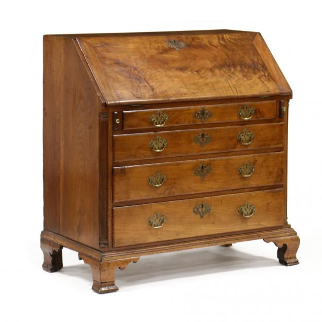 PENNSYLVANIA CHIPPENDALE WALNUT