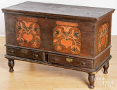 PENNSYLVANIA DOWER CHEST<br>Pe