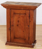 PENNSYLVANIA HANGING CUPBOARD<