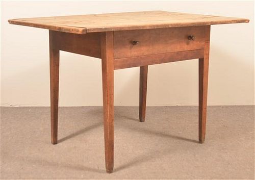 PENNSYLVANIA HEPPLEWHITE WALNUT