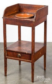 PENNSYLVANIA PAINTED WASHSTAND