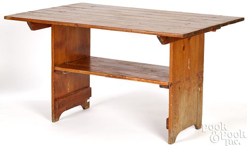 PENNSYLVANIA PINE BENCH TABLE, LATE