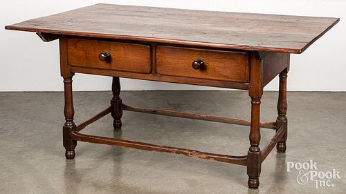 PENNSYLVANIA WALNUT TAVERN TABLE,