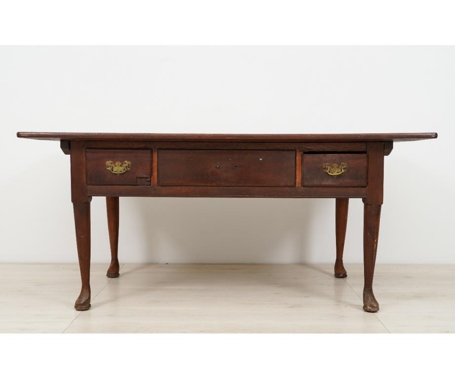 Pennsylvania walnut tavern table,