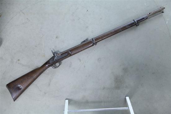 PERCUSSION RIFLE. Round 33'' barrel