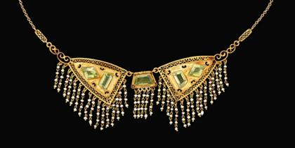 Peridot and pearl fringe necklace