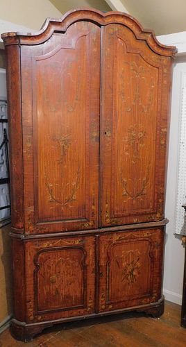 PERIOD ADAMS CORNER CABINETLarge