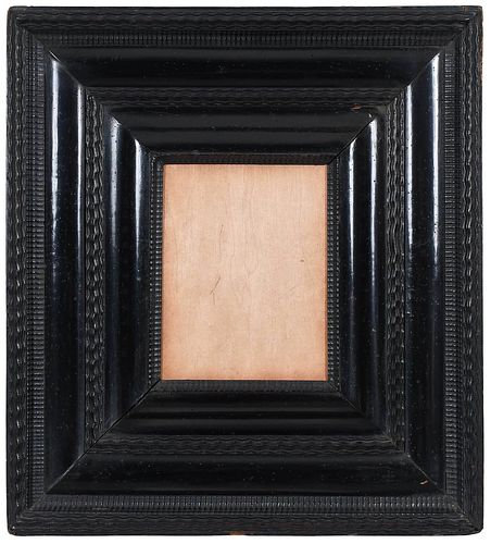 PERIOD DUTCH RIPPLE MOLDING