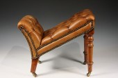 PERIOD GOUT STOOL - English Sh