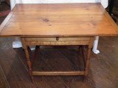 PERIOD TAVERN TABLECirca 1780