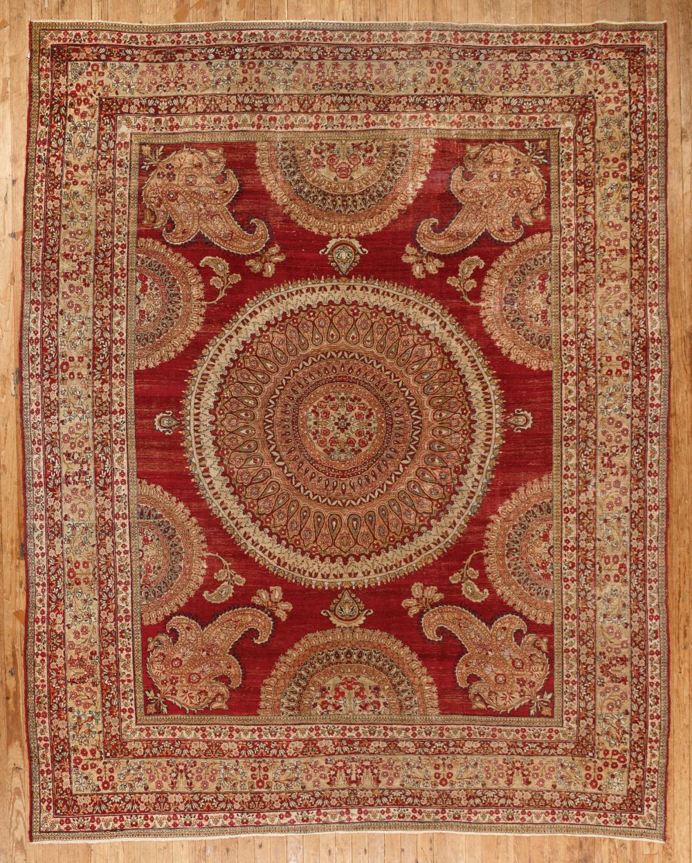 PERSIAN CARPETAntique Persian