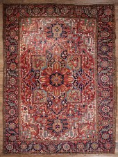 PERSIAN CARPETAntique Persian