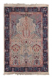 PERSIAN DESIGN PRAYER RUG: 4’1