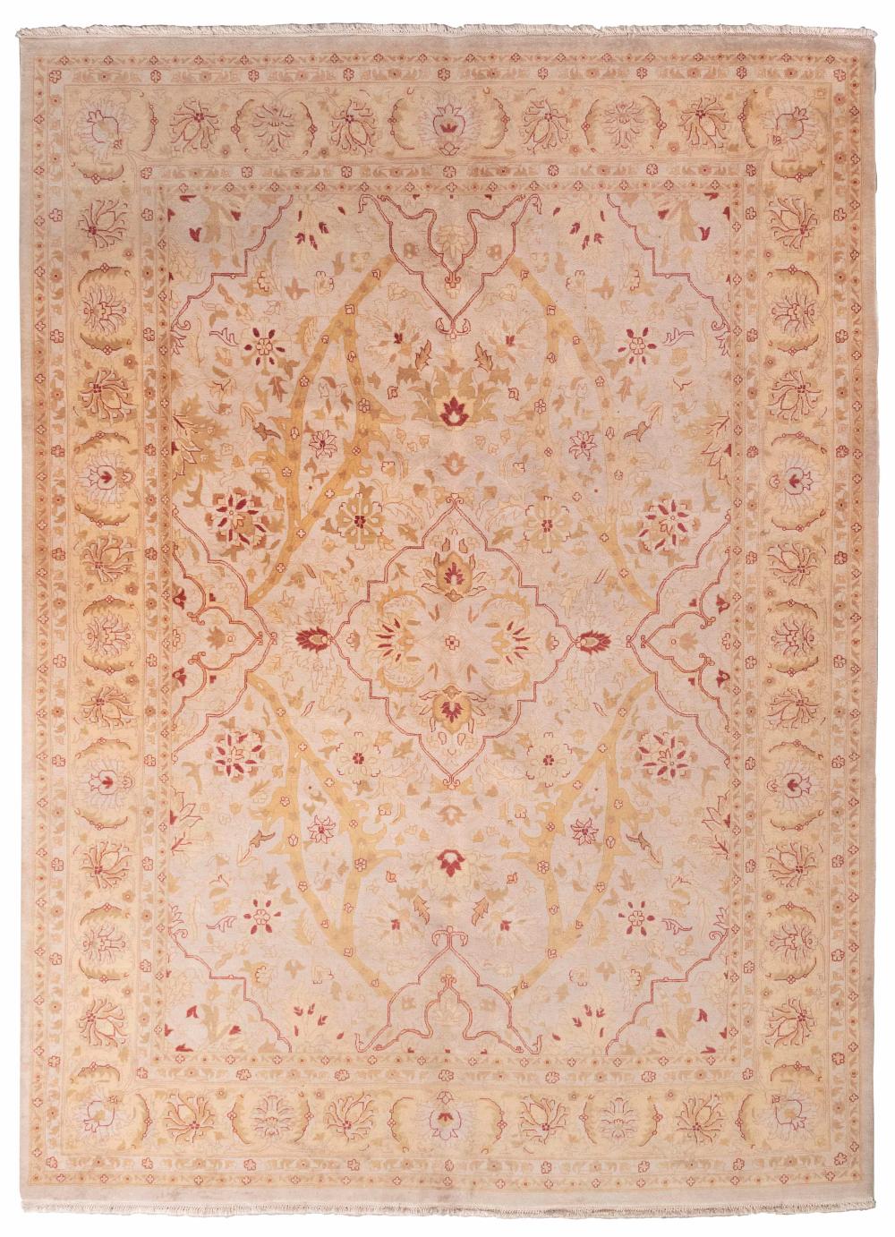 PERSIAN DESIGN RUG: 9’0” X 12’2”