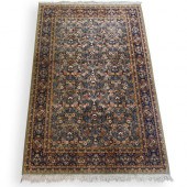 PERSIAN FLORAL WOOL RUGDESCRIP