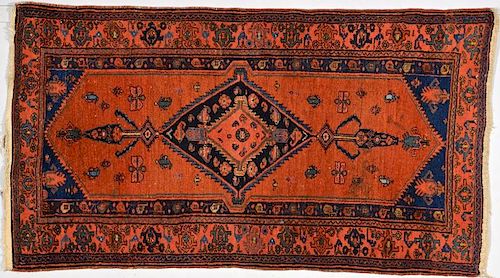 PERSIAN HAMADAN RUG, 8'1" X