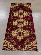 PERSIAN HAND-TIED MESHKIN RUNN