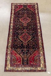 PERSIAN HAND-TIED MESHKIN RUNN