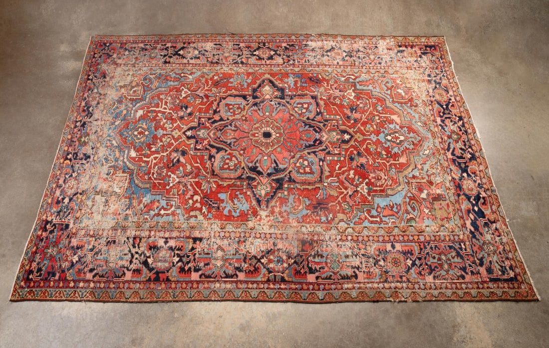 PERSIAN HAND WOVEN HERIZ