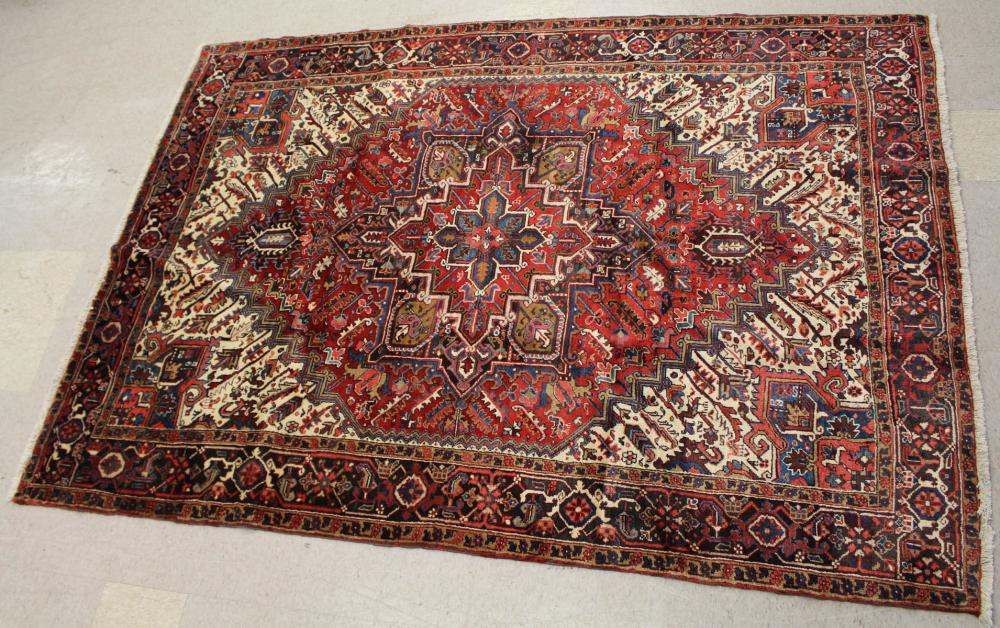 PERSIAN HERIZ CARPETPERSIAN HERIZ
