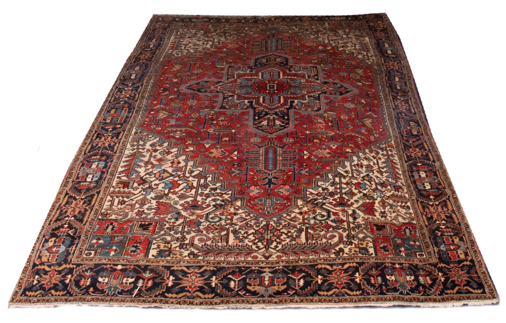 PERSIAN HERIZ ROOM SIZE RUG, 17'