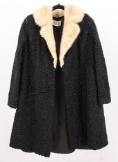 PERSIAN LAMB COAT WITH WHITE M