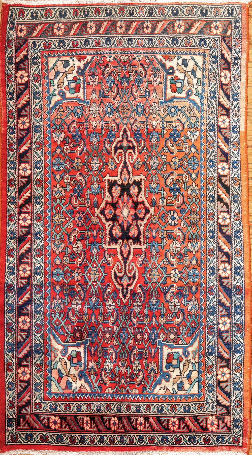 PERSIAN MAHAL CARPETPersian Mahal
