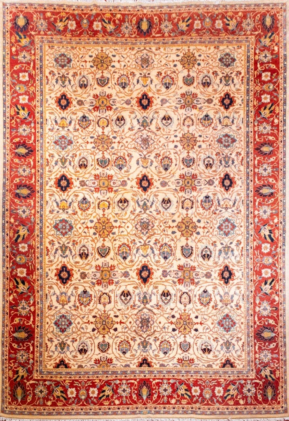 PERSIAN MAHAL STYLE CARPET