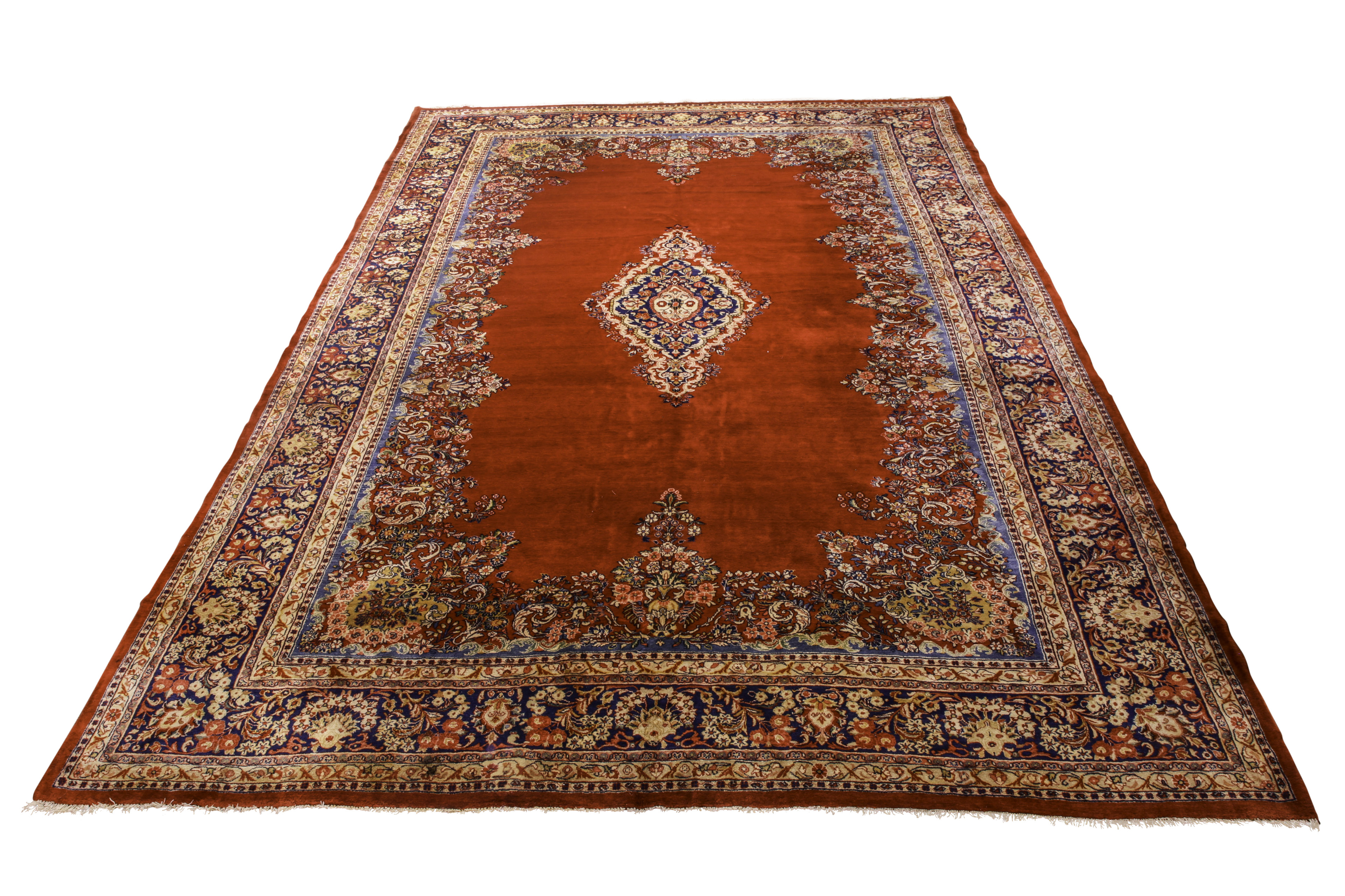 PERSIAN OPEN FIELD SAROUK CARPET
