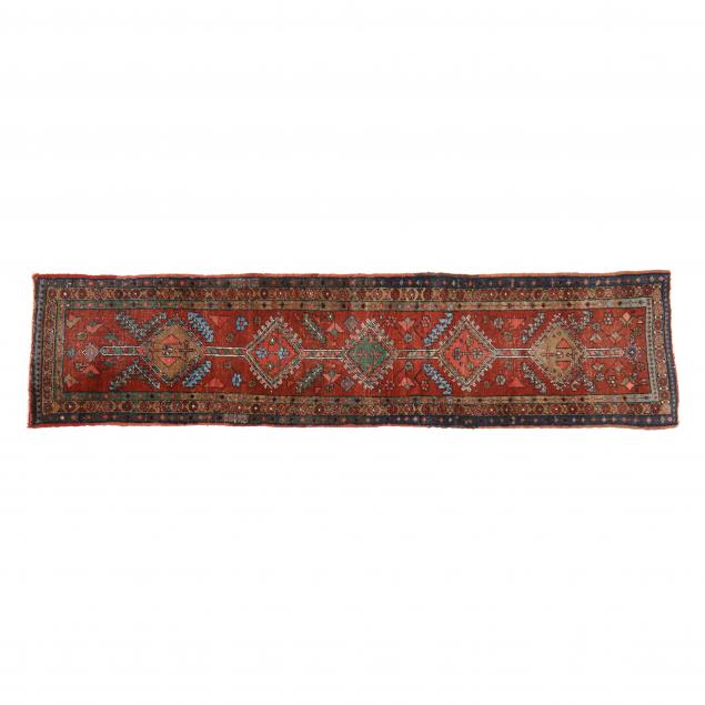 PERSIAN RUNNER Brick red field with
