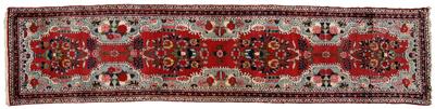 Persian runner, repeating