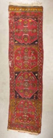PERSIAN RUNNERAn early 20th ce