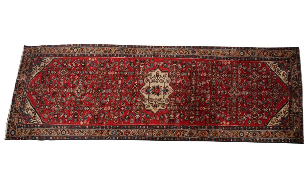 PERSIAN RUNNERPersian Runner,  wool