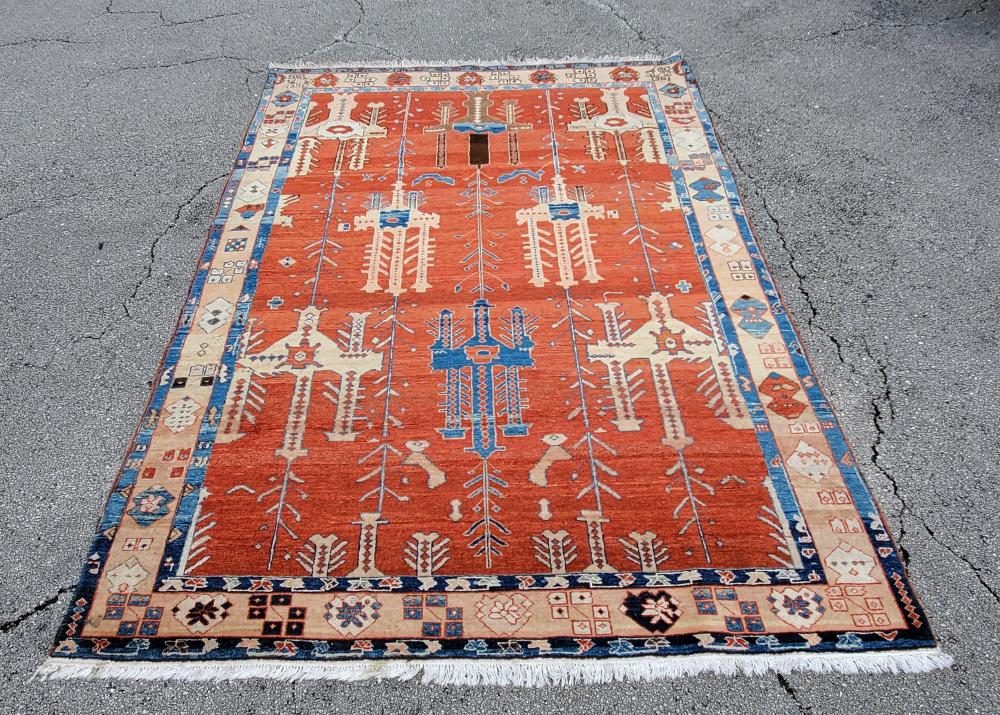 PERSIAN SEMI-ANTIQUE SERAPI CARPET,