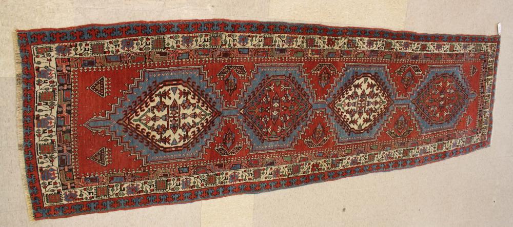 PERSIAN SERAB RUNNERPERSIAN SERAB