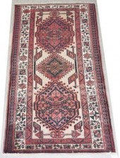 PERSIAN SERAPE RUG, APPROX 5'5