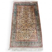 PERSIAN SILK RUGDESCRIPTION: A