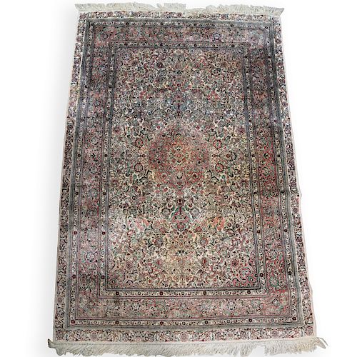 PERSIAN SILK RUGDESCRIPTION: A
