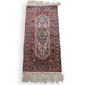 PERSIAN SILK RUGDESCRIPTION: P