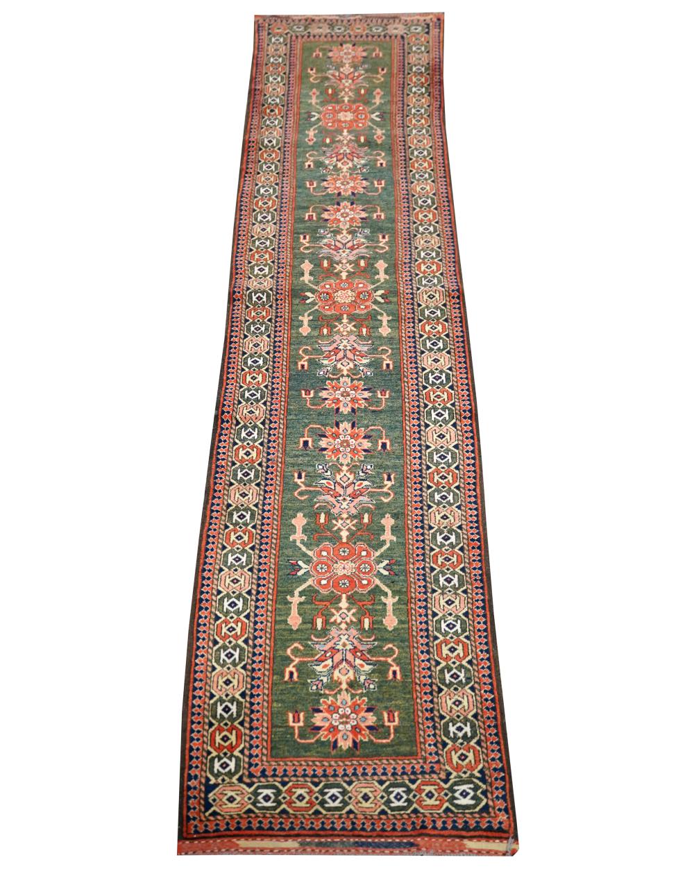 PERSIAN-STYLE RUNNERwool; 13'7 x