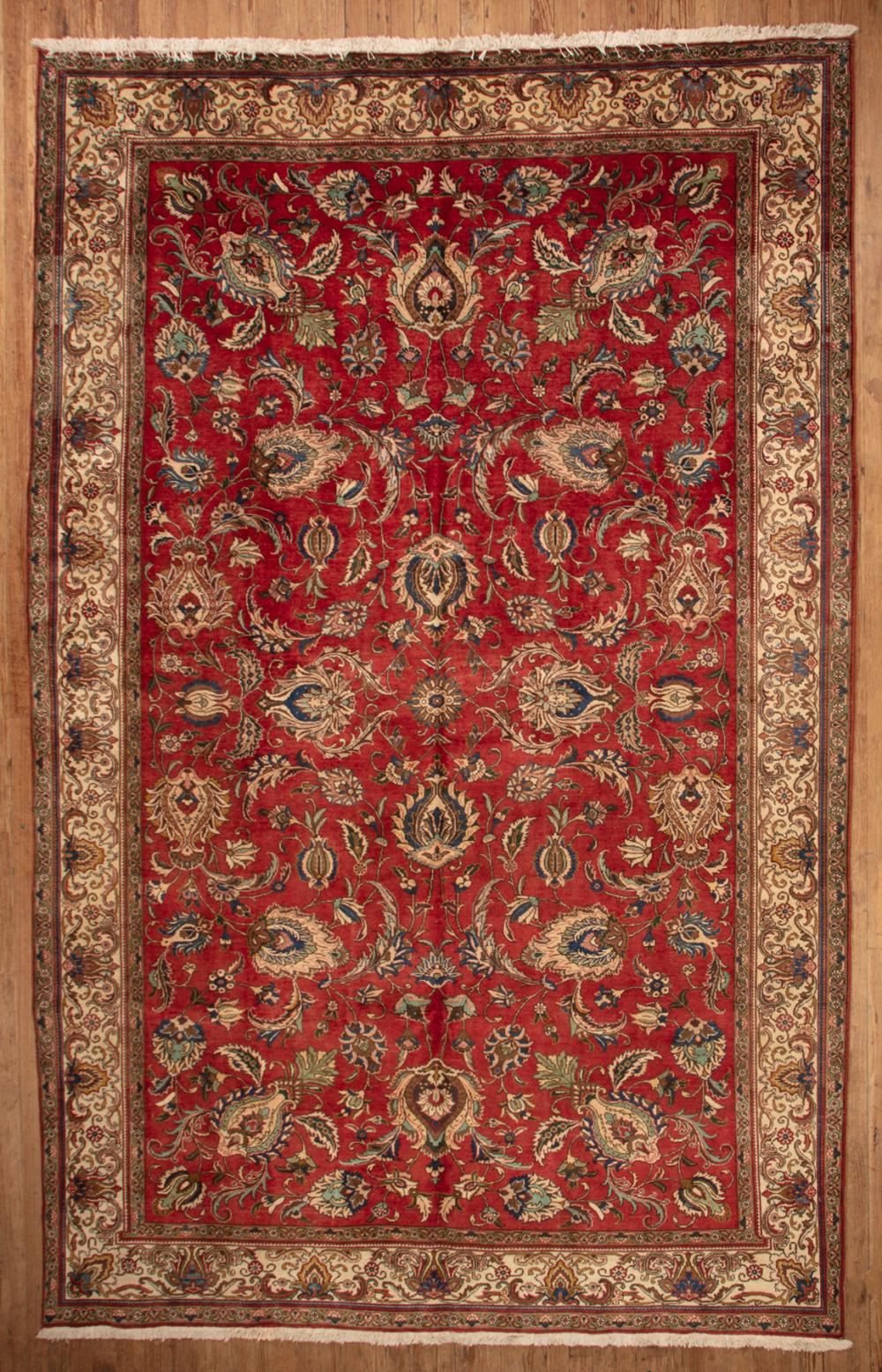 PERSIAN TABRIZ CARPETPersian Tabriz