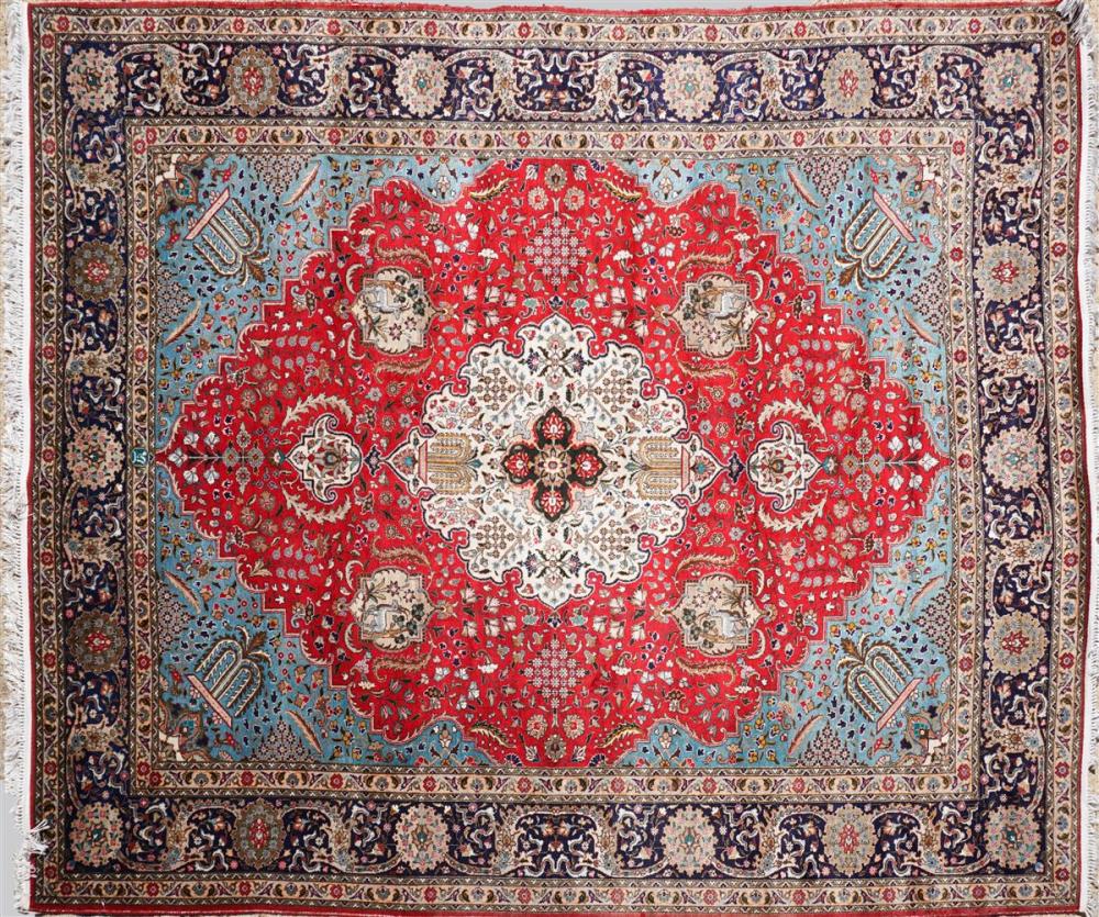 PERSIAN TABRIZ CENTRAL MEDALLION