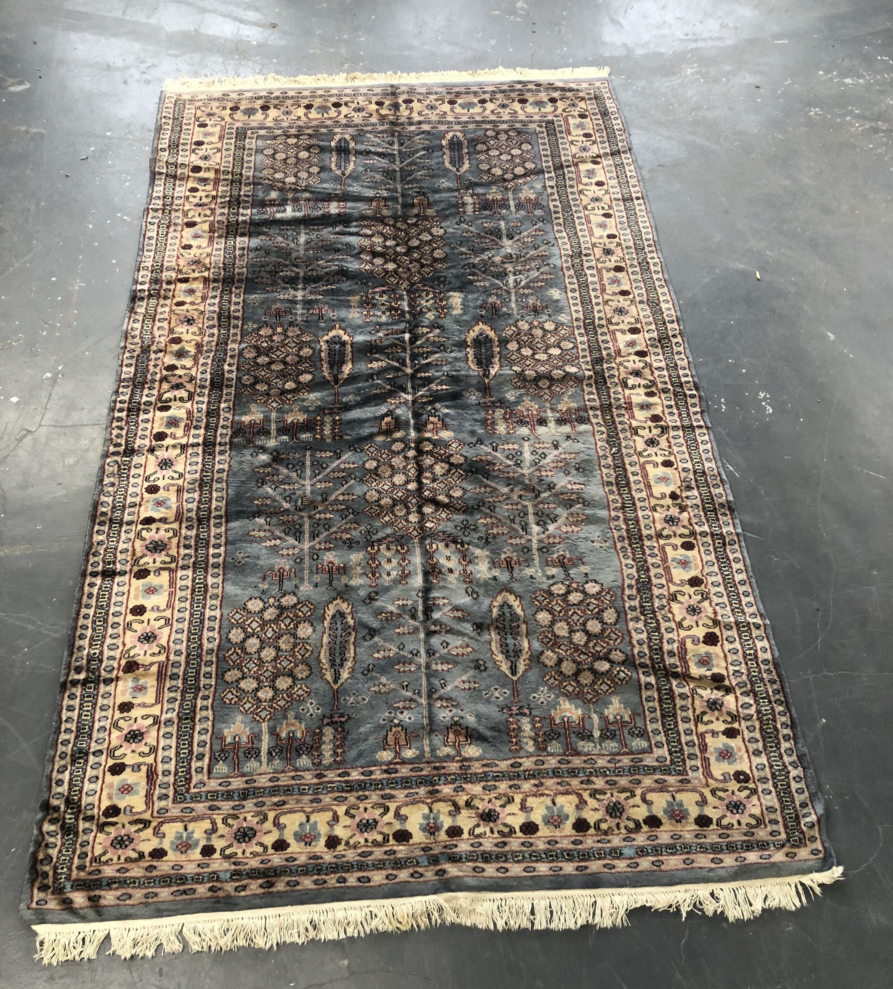 PERSIAN TREE OF LIFE RUG, 9' X 5'