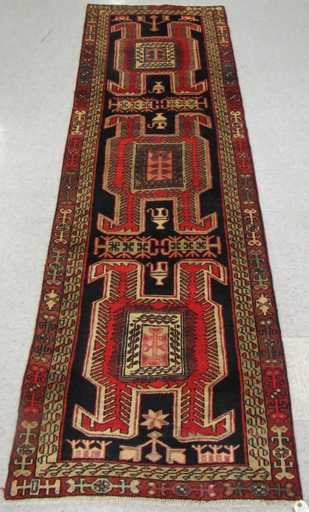 PERSIAN TRIBAL AREA RUG, HAMADAN